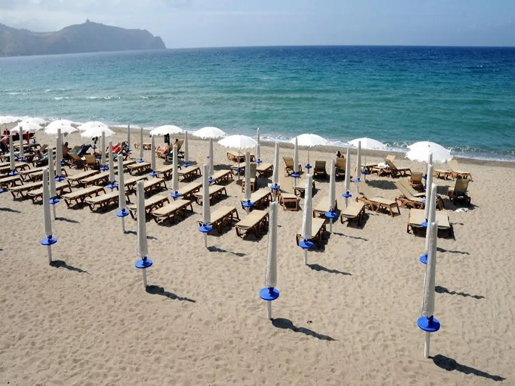 Aparthotel Baia Dei Delfini Furnari 3*,