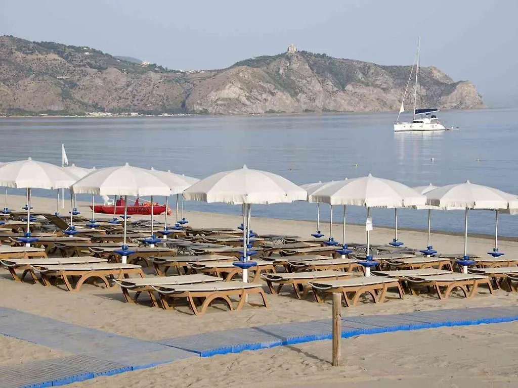 Aparthotel Baia Dei Delfini Furnari